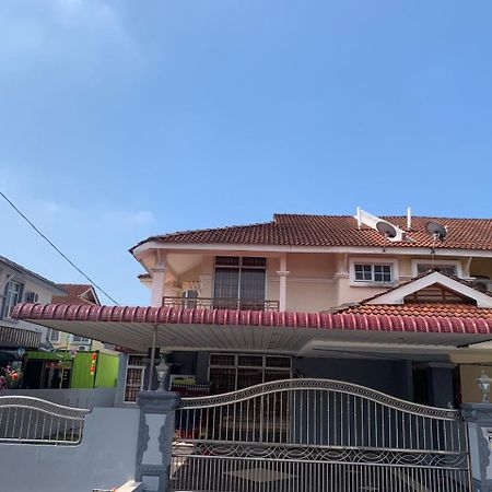 Awani Homestay Seberang Jaya Permatang Janggus المظهر الخارجي الصورة
